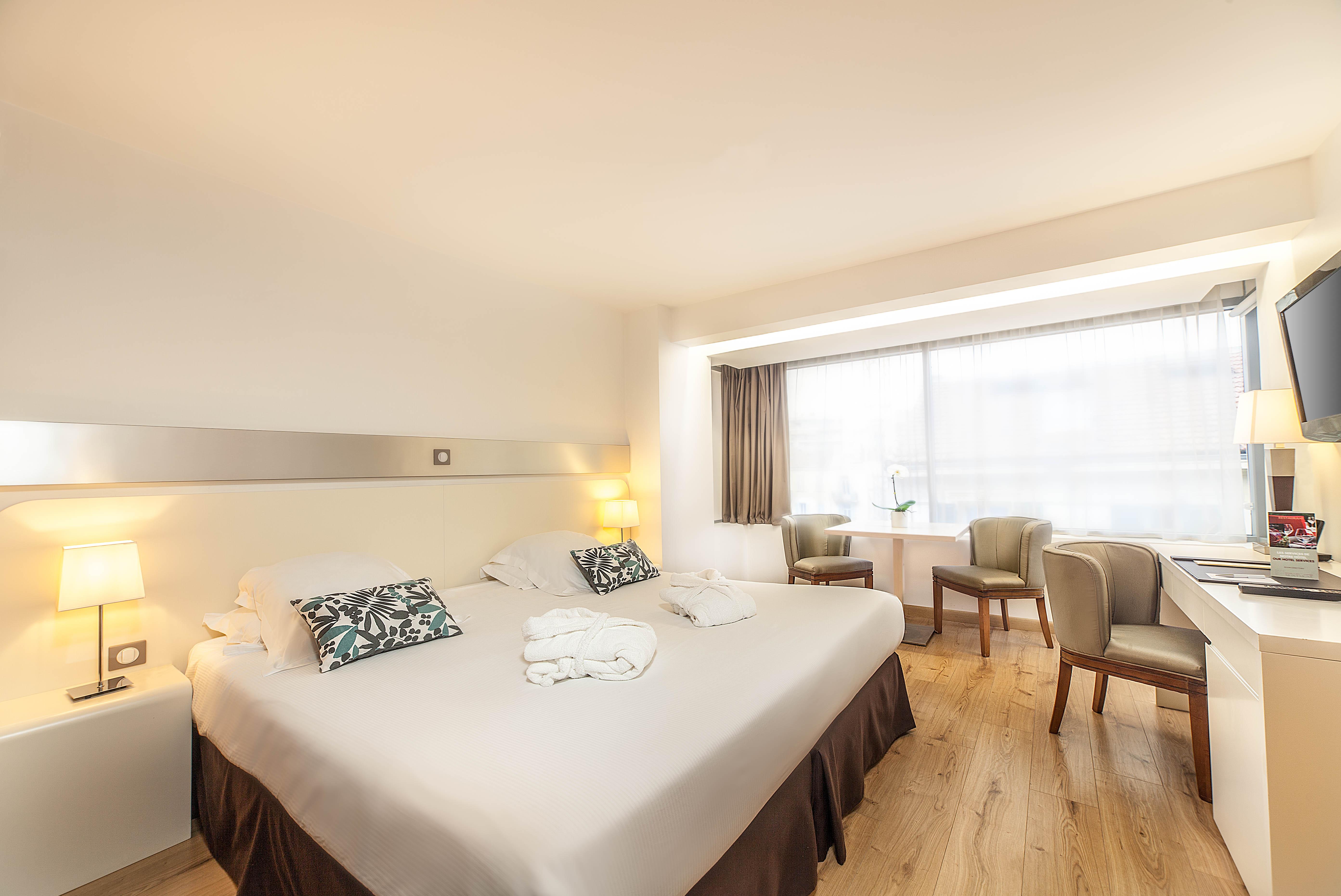Montaigne & Hotel Cannes