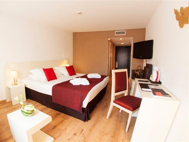 Montaigne&spa Hotel 4*